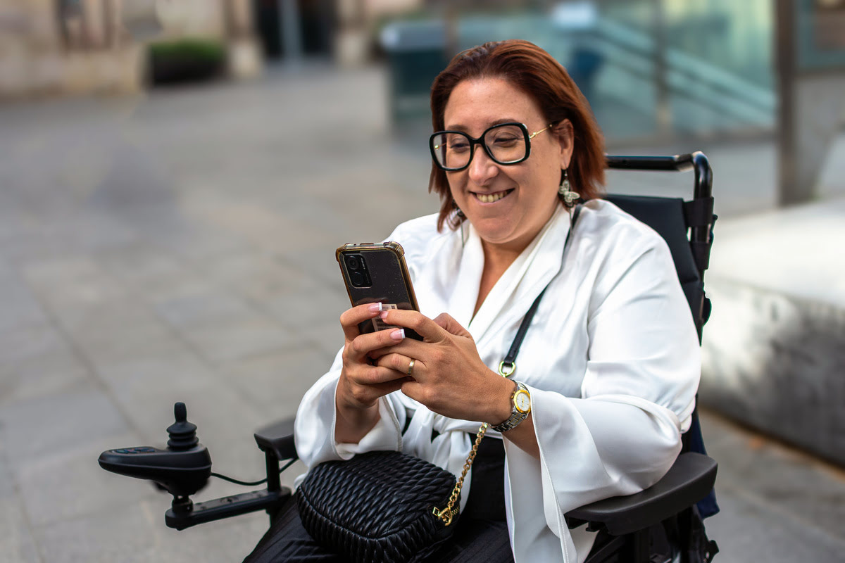 Tecnologia Assistiva: Dispositivos que Estão Facilitando o Cotidiano de Pessoas com Deficiência